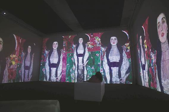 Optoma stuns Gustav Klimt exhibitors in Italy