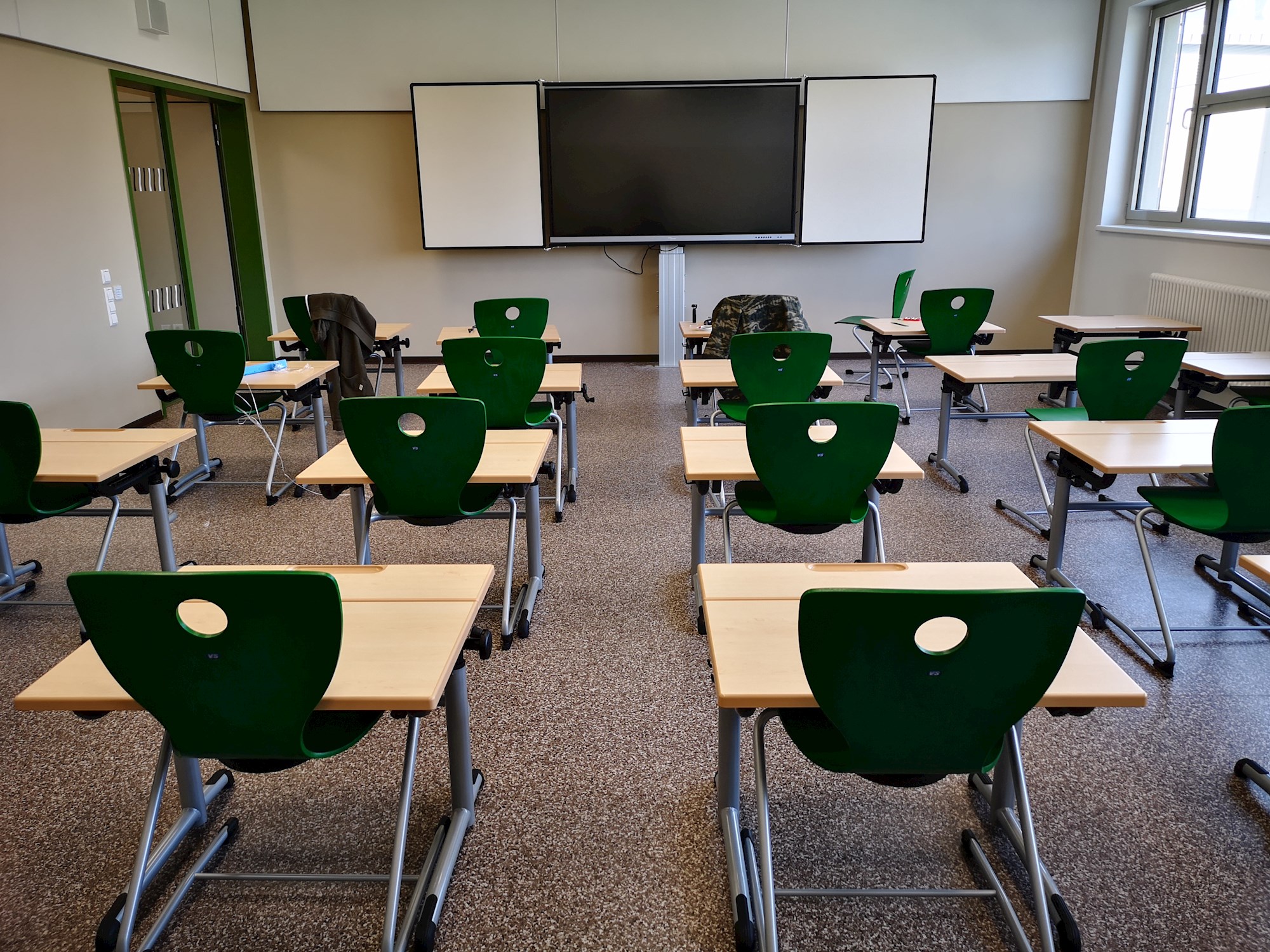 Digital transformation in classrooms with Optoma's Creative Touch 5-series interactive displays